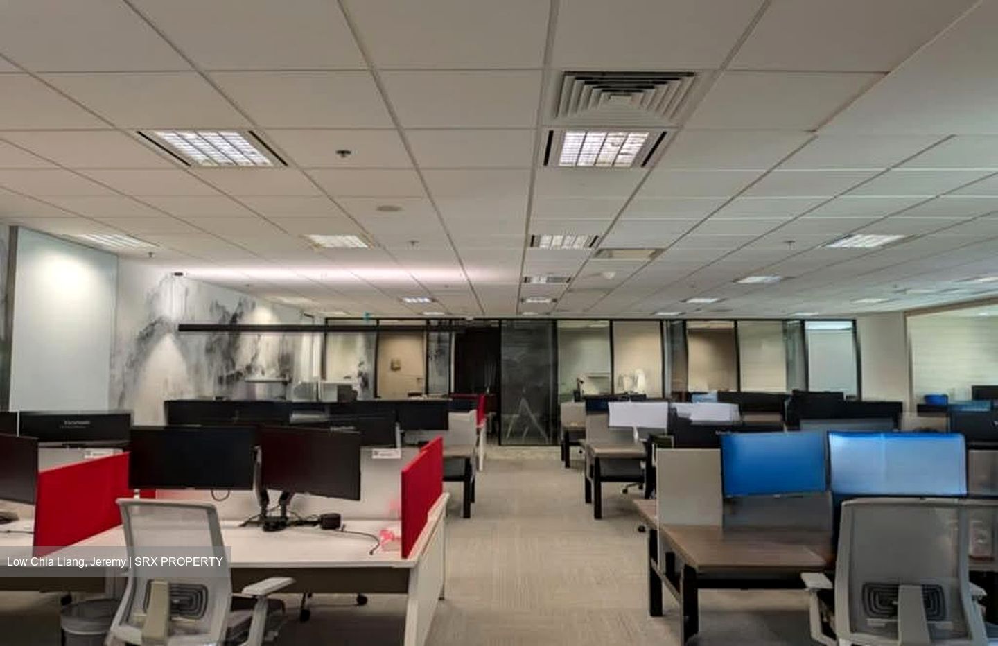 Ocean Financial Centre (D1), Office #572102211